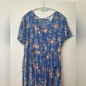 Floral Button-Up Women's Blouse